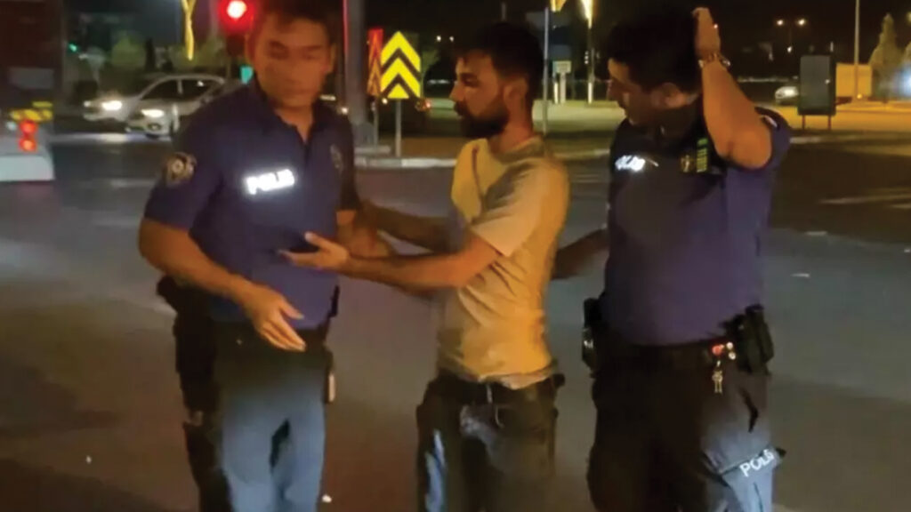 Aksaray’da Alkollü ve Ehliyetsiz Sürücüden Pes Dedirten Savunmalar