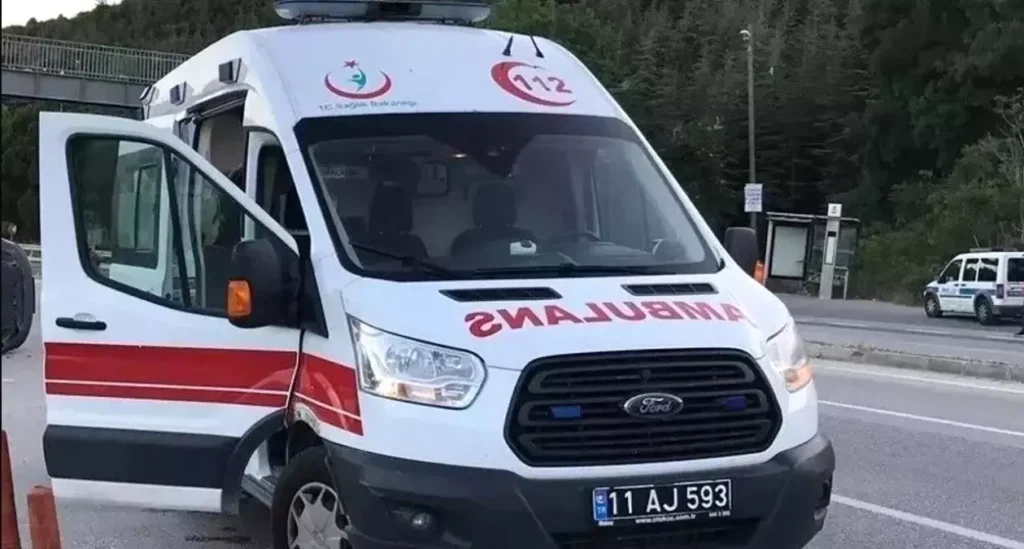 Bilecik’te Motorlu Bisiklet Devrildi: 1 Yaralı