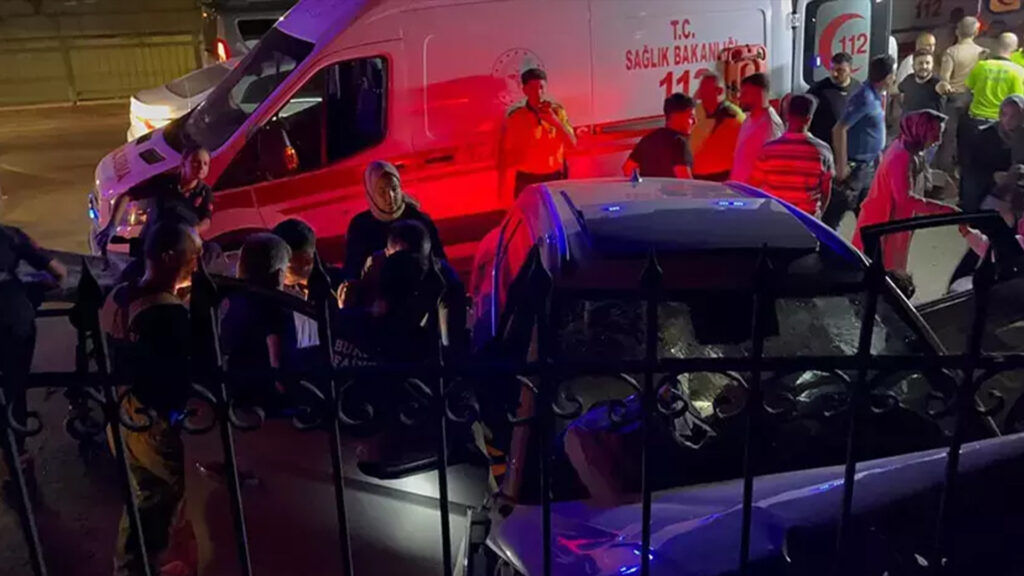 Bursa’da Kırmızı Işık İhlali Can Yaktı: 2’si Ağır 8 Yaralı