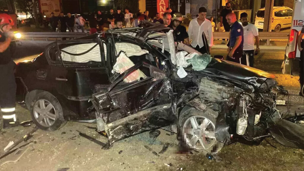 İzmit’te Feci Kaza: Sürücü Hayatını Kaybetti