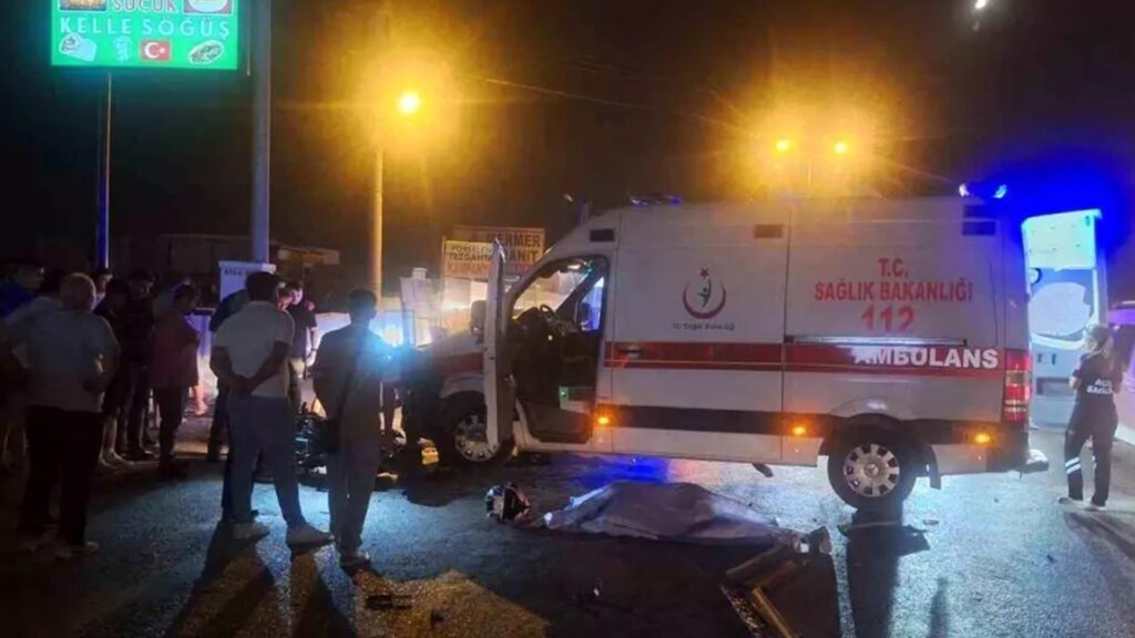 Antalya’da Feci Kaza: 19 Yaşındaki Motosiklet Sürücüsü Hayatını Kaybetti