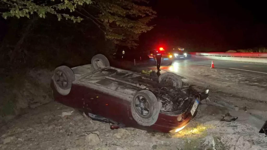 Düzce’de Takla Atan Otomobilin Sürücüsü Hayata Döndürüldü