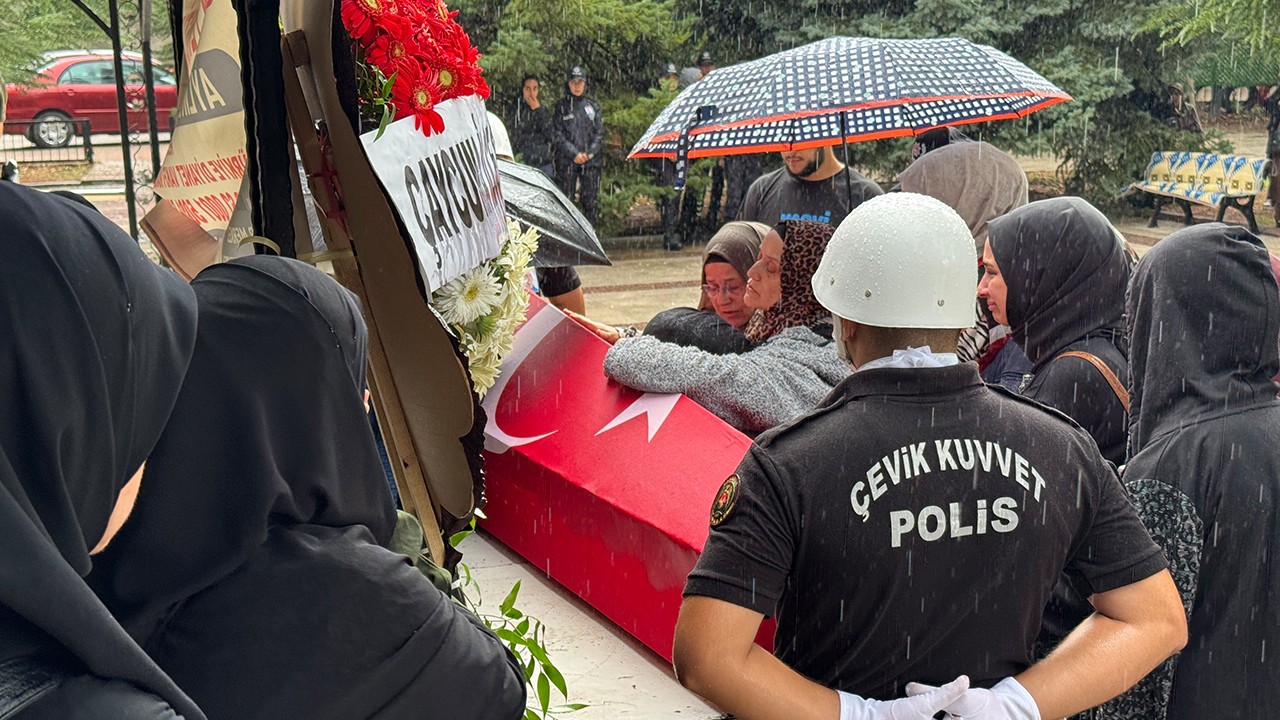 Kazada Hayatını Kaybeden Polis Memuru Son Yolculuğuna Uğurlandı
