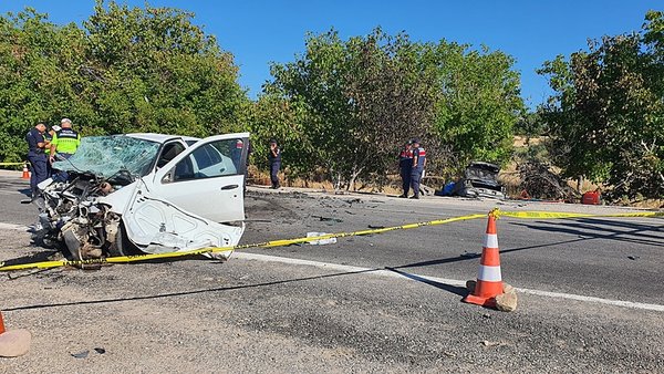 Manisa’da Feci Kaza: 3 Ölü, 2 Yaralı