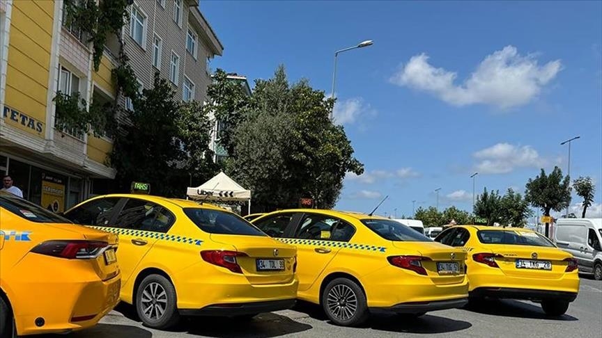 Taksi esnafından İBB’nin taksi ihalesine sert tepki