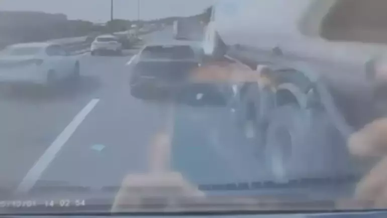 Başakşehir TEM Otoyolu’nda Zincirleme Kaza