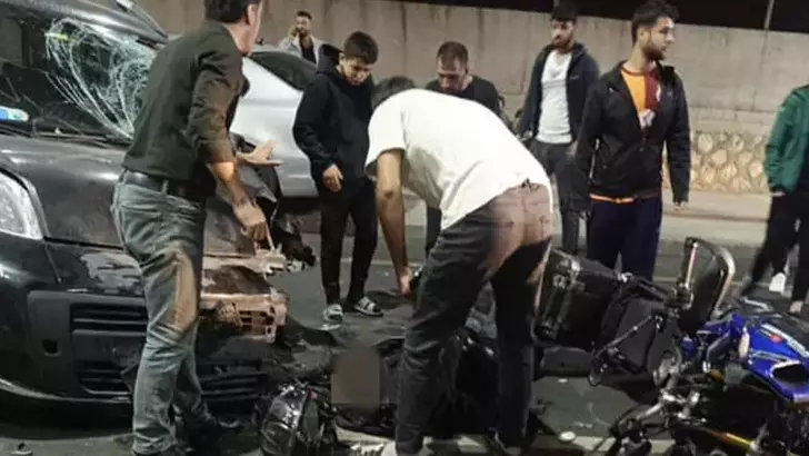 Batman’da Hafif Ticari Araç, Motosiklet ve Elektrikli Bisiklet Çarpıştı: 6 Yaralı