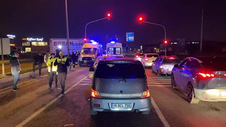 Bursa’da zincirleme kaza: 2’si çocuk 5 yaralı