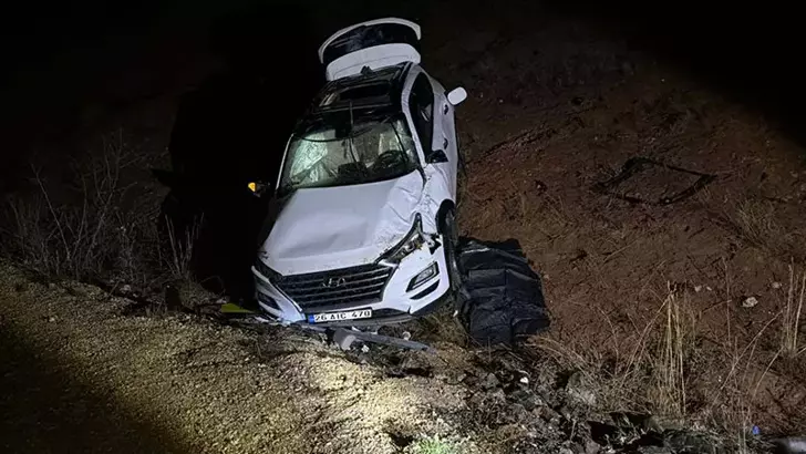 Eskişehir’de Feci Kaza: Ehliyetsiz Sürücü Takla Atan Otomobilde Hayatını Kaybetti, 4 Yaralı