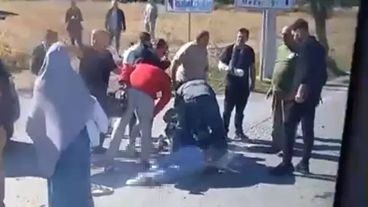 İzmir’de Motosiklet Kazası: 15 Yaşındaki Sürücünün Ölümüne Neden Olan Sürücü Tutuklandı