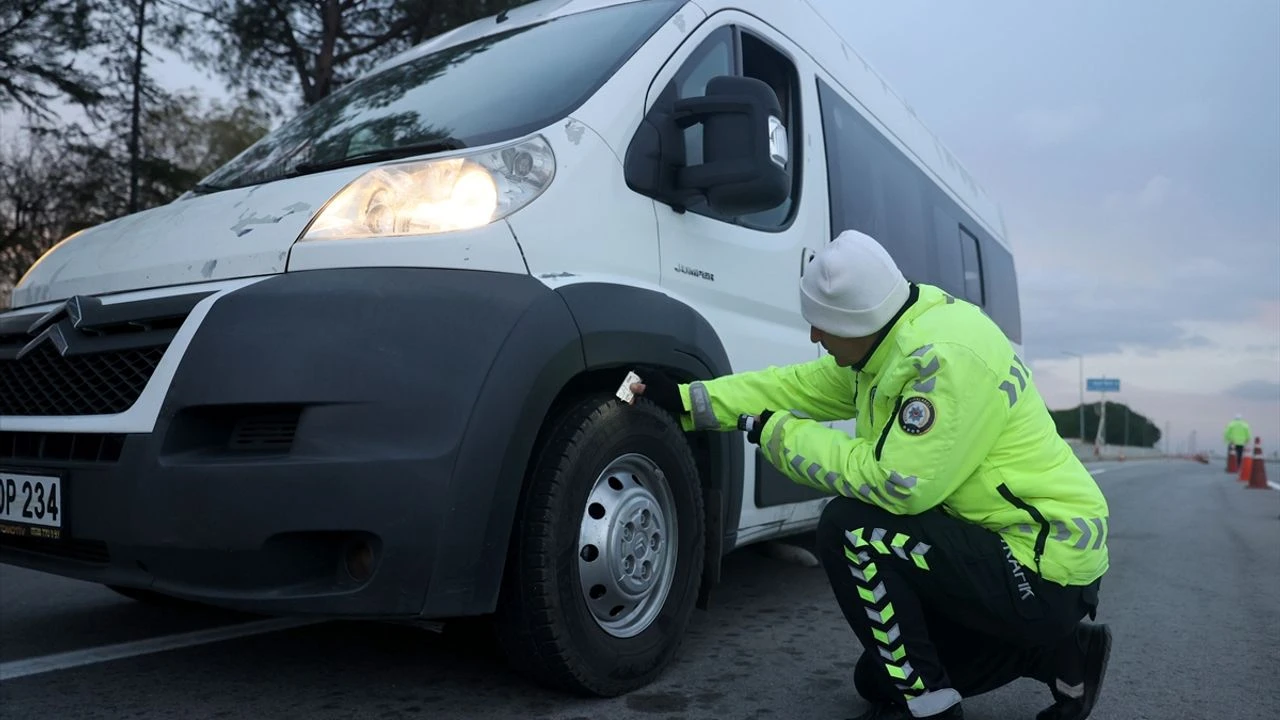 Kış lastiği zorunluluğu 15 Kasım’da başlıyor