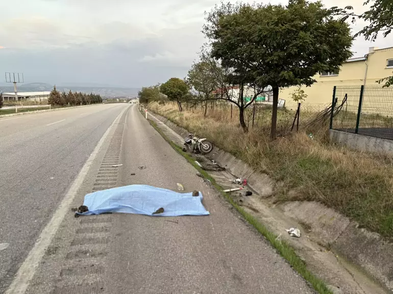 Manisa’da minibüsle çarpışan motosiklet sürücüsü hayatını kaybetti