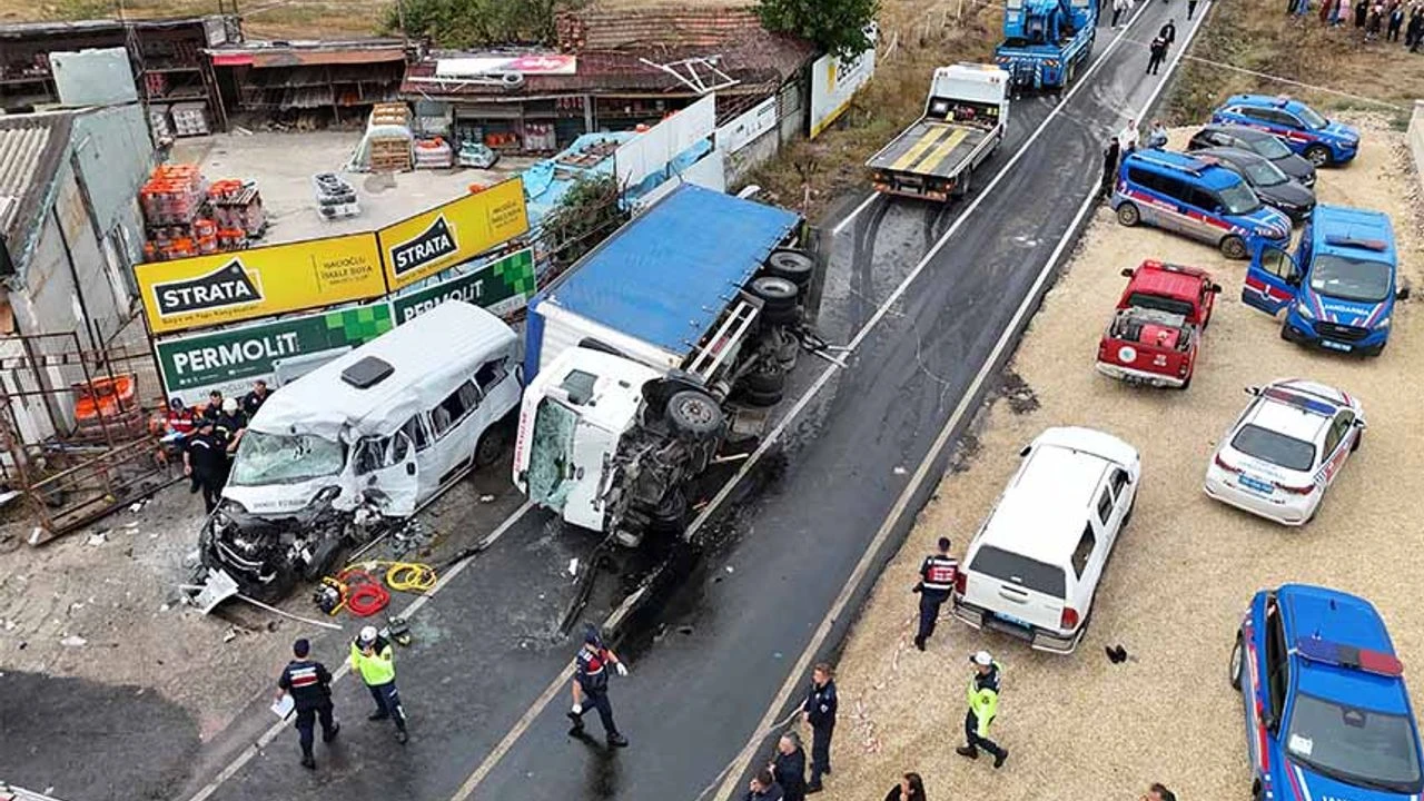 Velimeşe’deki feci kazada kamyon sürücüsü tutuklandı