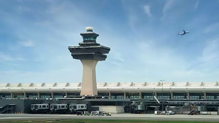 ABD’de Havalimanı Terminalinde Kaza: 18 Yaralı