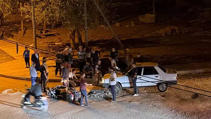 Adana’da iki motosiklet çarpıştı: 2 kişi yaralandı