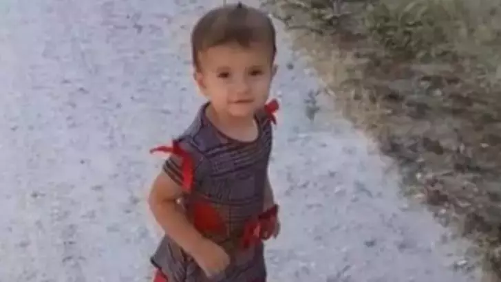 Aksaray’da Babasının Kullandığı Traktörün Altında Kalan 2 Yaşındaki Hayrunnisa Hayatını Kaybetti