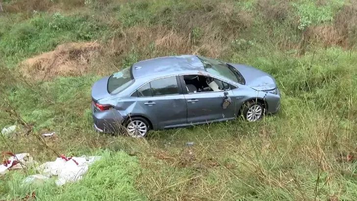 Beşiktaş’ta Otomobil Şarampole Yuvarlandı: 1 Yaralı