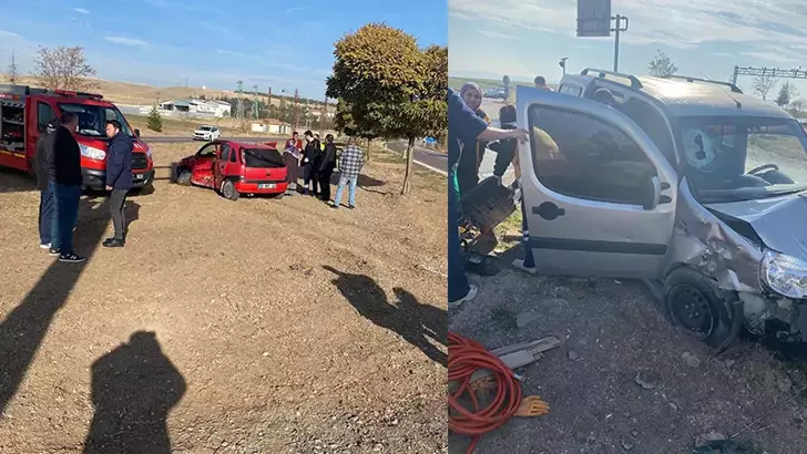Çankırı’da Hafif Ticari Araç ile Otomobil Çarpıştı: 1 Ölü, 4 Yaralı