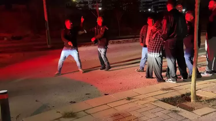 Eskişehir’de İki Hafif Ticari Araç Çarpıştı: 1 Yaralı, Alkollü Sürücüye Ceza
