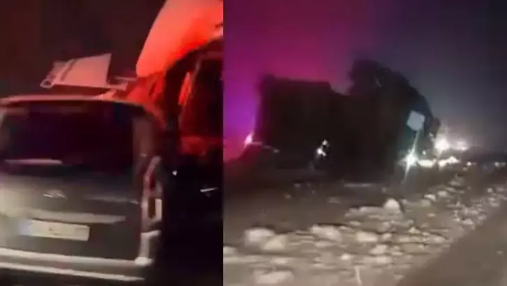 Kangal’da Yardım İçin Duran TIR’a Hafif Ticari Araç Çarptı: 1 Ölü, 5 Yaralı
