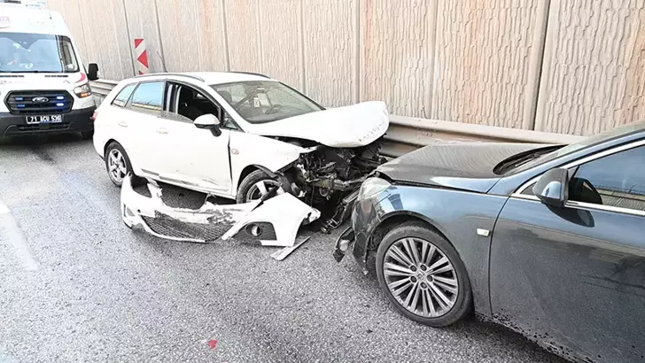 Kırıkkale’de Zincirleme Kaza: 4 Kişi Yaralandı