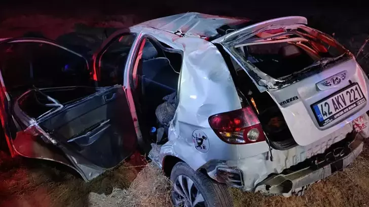 Konya’da otomobil şarampole devrildi: 1 ölü, 3 yaralı