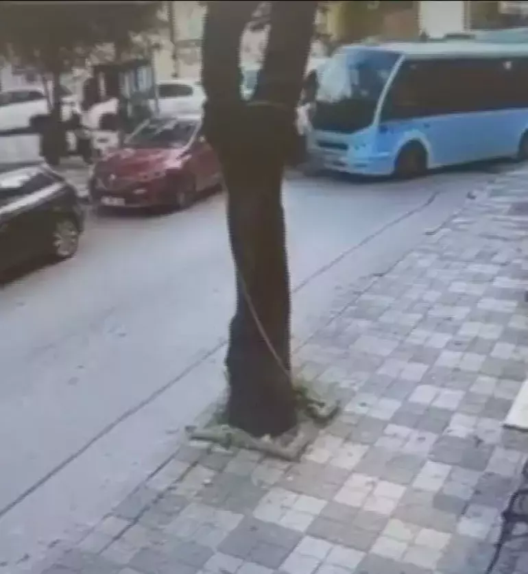 Maltepe’de 9 gün arayla aynı noktada benzer kaza: Minibüs yayaya çarptı