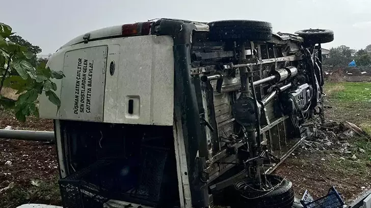 Manisa’da Kamyonet Devrildi: 1 Ölü, 1 Yaralı