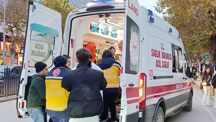 Amasya’da otomobil ile motosiklet çarpıştı: 1 yaralı