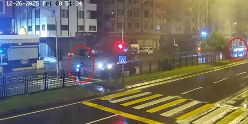 Ehliyetsiz Sürücünün Kullandığı Kamyonetin Motosiklete Çarptığı Kaza Kamerada: 1 Ölü