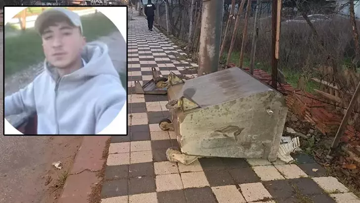 Hisarcık’ta Motosikletin Çöp Konteynerine Çarptığı Kazada 1 Kişi Öldü, 1 Kişi Yaralandı