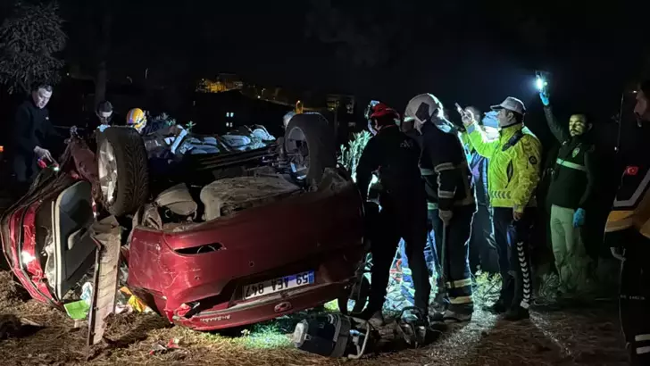 Karabük’te Otomobil Ağaca Çarpıp Ters Döndü: 1 Ölü