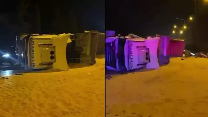 Mısır Yüklü Kamyon Devrildi: 1 Kişi Yaralandı