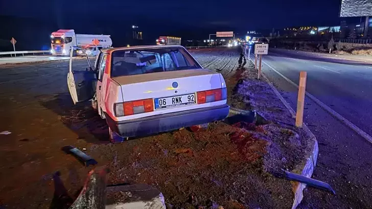 Otomobiller Kavşakta Çarpıştı: 7 Yaralı