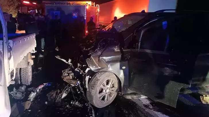 Pamukova’da Feci Çarpışma: 1 Ölü, 5 Yaralı