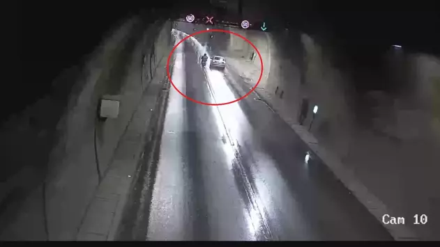 Amasya’da Tünelde Motosiklet Kazası Kameraya Yansıdı