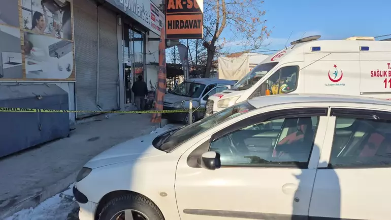 Direksiyon başında kalp krizi geçiren sürücü hayatını kaybetti, kaza anı kamerada