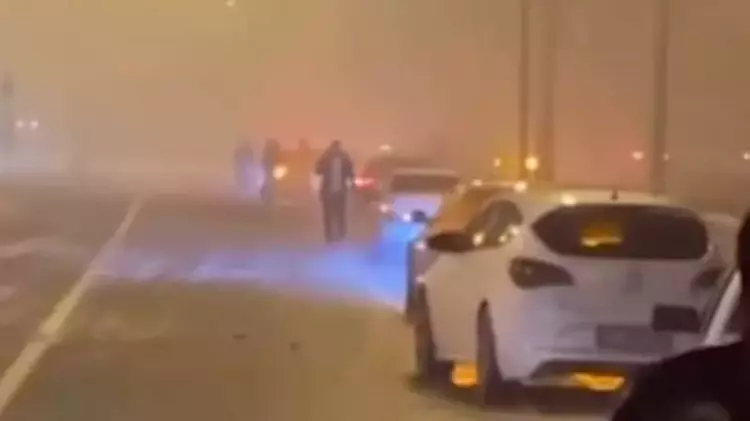 Diyarbakır’da 13 Araç Zincirleme Kazaya Karıştı: 7 Yaralı