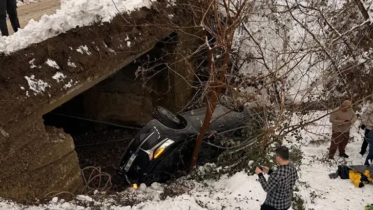 Hatay’da Otomobil Köprüden Dereye Düştü: 5 Yaralı