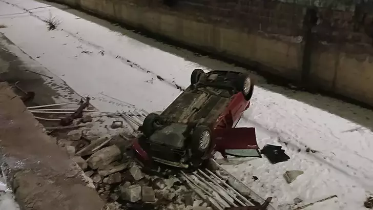 Kayseri’de Otomobil Boş Sulama Kanalına Düştü: 1 Yaralı