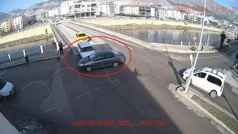 Amasya’da trafik kazaları KGYS kameralarına yansıdı