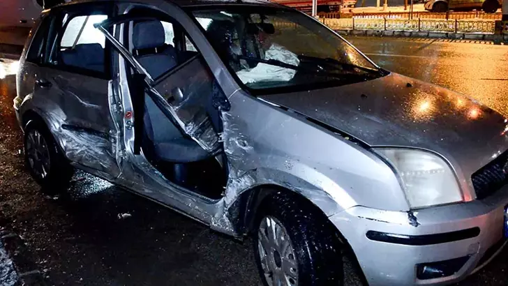 Erzurum’da 3 aracın karıştığı kaza: 9 kişi yaralandı