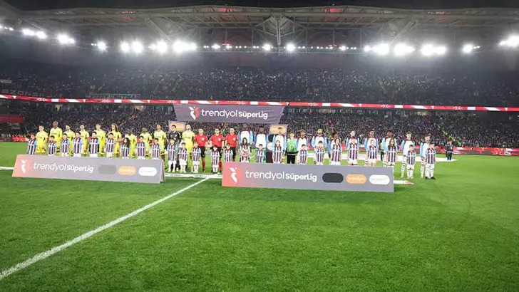 Fenerbahçe deplasmanda Trabzonspor’u 3-2 mağlup etti