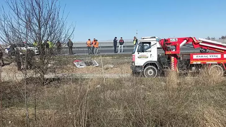 Afyonkarahisar’da Minibüse TIR Çarptı: 11 Kişi Yaralandı