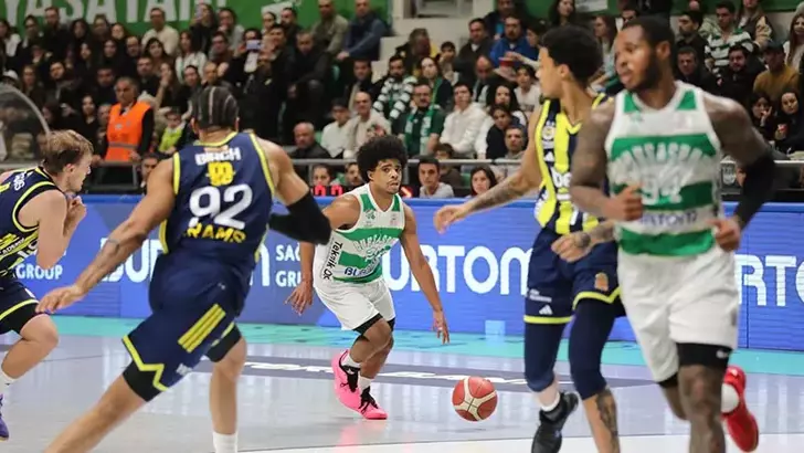 Bursaspor'dan Nefes Kesen Galibiyet: Fenerbahçe Beko'yu Uzatmalarda Devirdi (89-83)