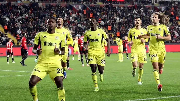 Fenerbahçe, Gaziantep FK deplasmanında farklı kazandı: 0-4