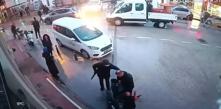 Bursa’da Trafik Magandasına Rekor Ceza: Bıçakla Saldırı Girişimine 180 Bin TL