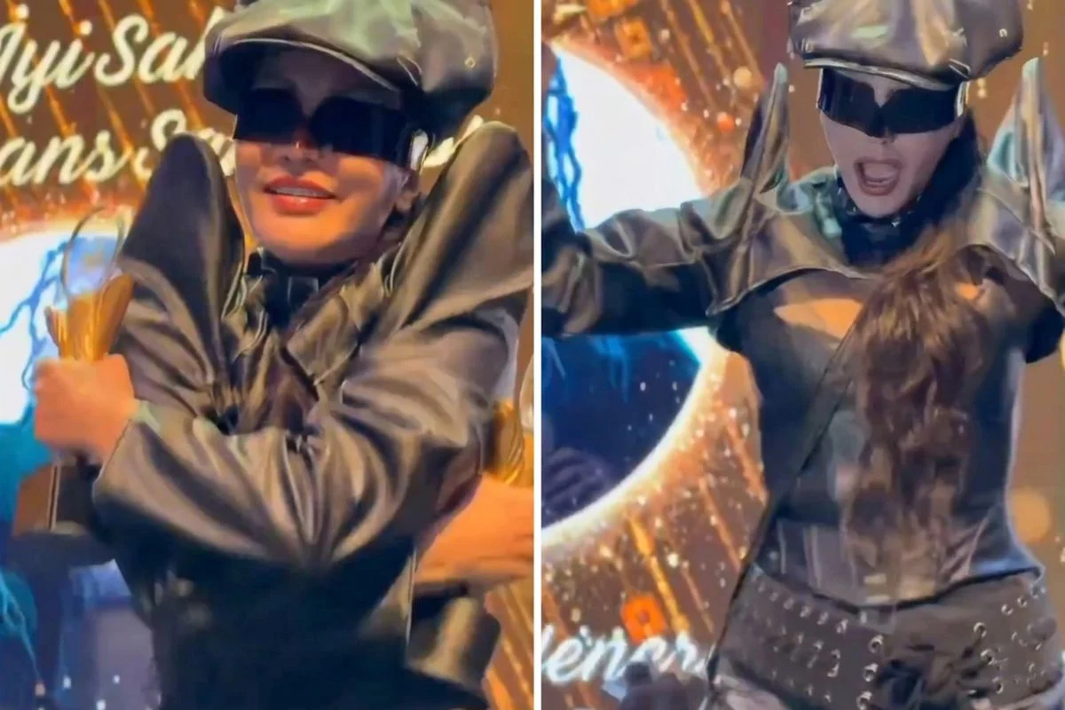 Hande Yener'den Ödül Töreninde Görünmez Kaza: Ödülünü Sahnede Kırdı