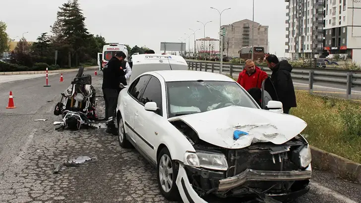 Aksaray'da İnanılmaz Kaza: Eşini İşe Bırakıp Döndü, Mesai Arkadaşıyla Çarpıştı