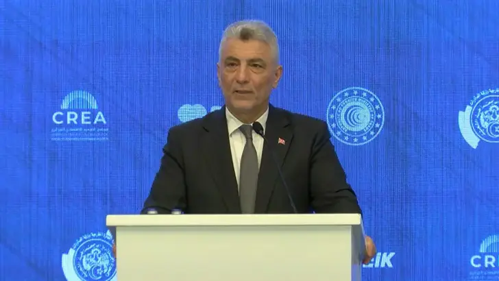 Bakan Bolat'tan Türkiye-Cezayir İş Forumu'nda Güçlü Mesaj: "Dış Ticarette Hedef 10 Milyar Dolar"